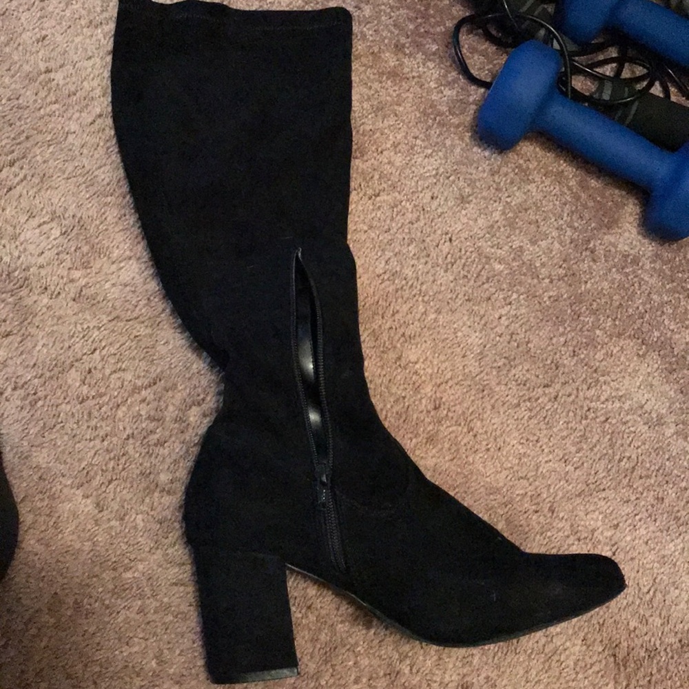 Worn once knee heeled boots